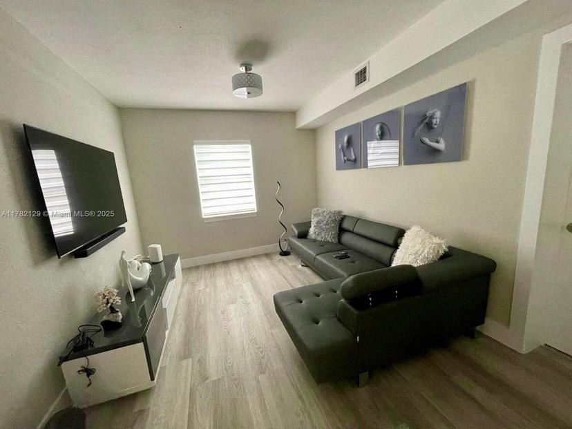 Picture of 1934 NW 84Th St, Miami FL 33147