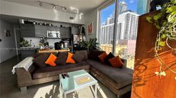 Picture of 151 SE 1St St # 1711, Miami, FL 33131