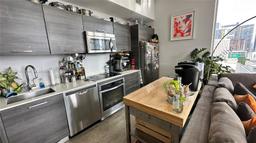 Picture of 151 SE 1St St # 1711, Miami, FL 33131