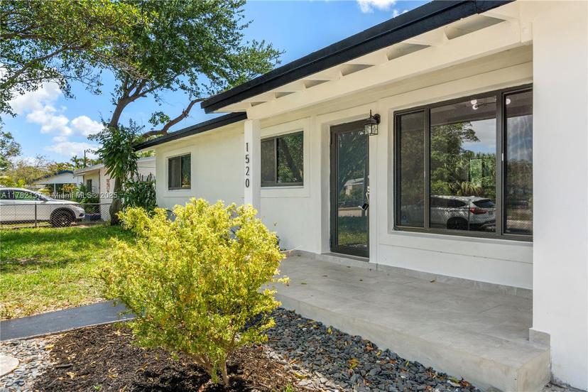 Picture of 1520 NW 15Th Way, Fort Lauderdale FL 33311