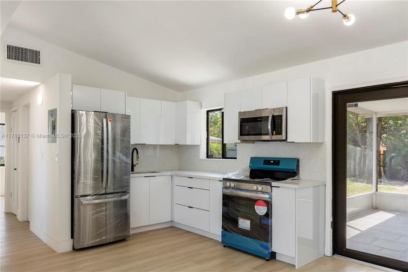 Picture of 1520 NW 15Th Way, Fort Lauderdale FL 33311