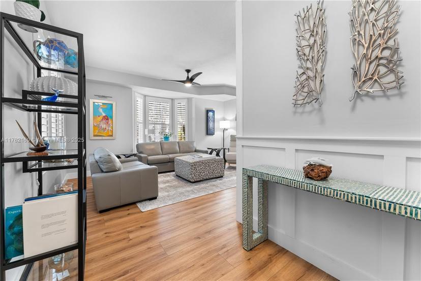 Picture of 129 Farmingdale Dr, Jupiter FL 33458