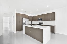 Picture of 19444 SW 296 St # B, Homestead, FL 33030