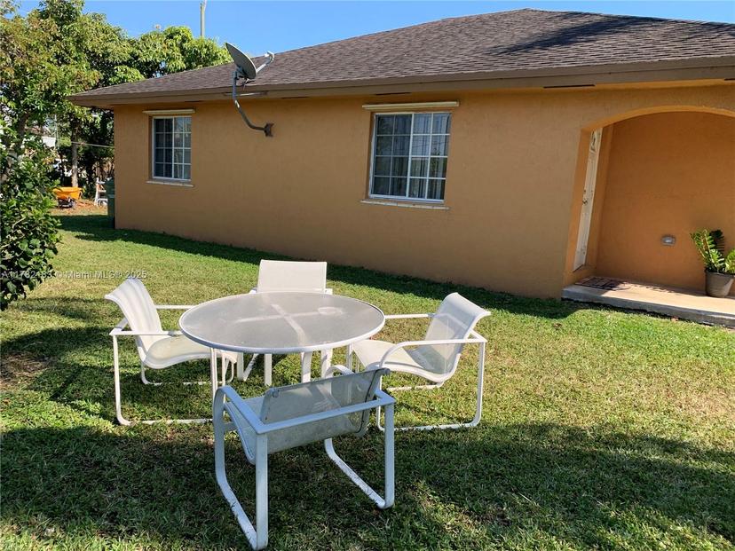 Picture of 333 NW 3Rd Ave, Homestead FL 33030