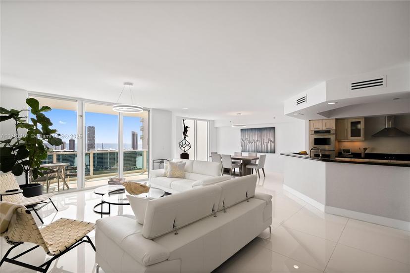 Picture of 3301 NE 183Rd St # 2807, Aventura FL 33160