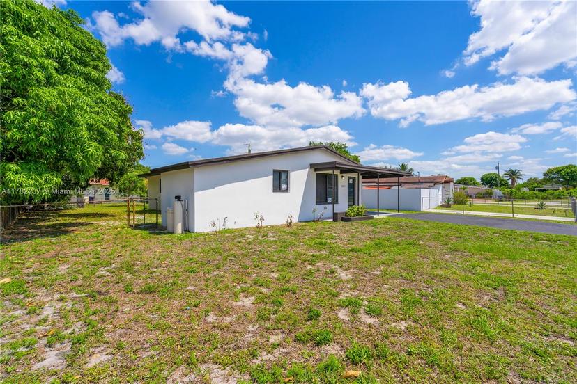 Picture of 18805 NW 31St Ave, Miami Gardens FL 33056