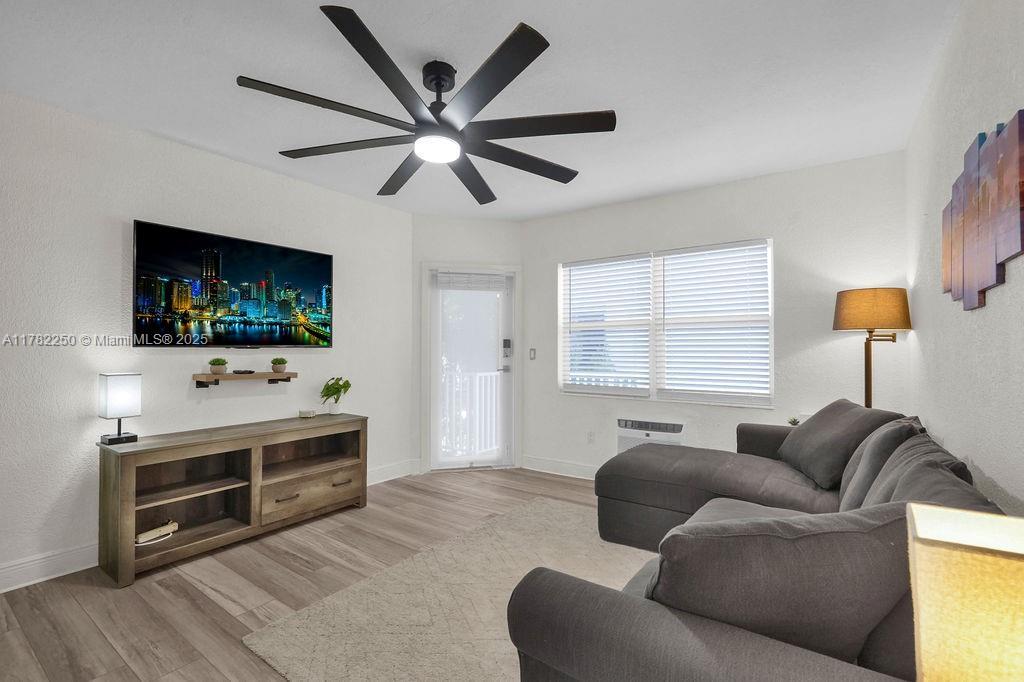 Picture of 835 Meridian Ave # 11, Miami Beach, FL 33139