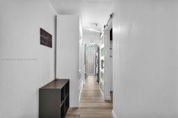 Picture of 835 Meridian Ave # 11, Miami Beach, FL 33139
