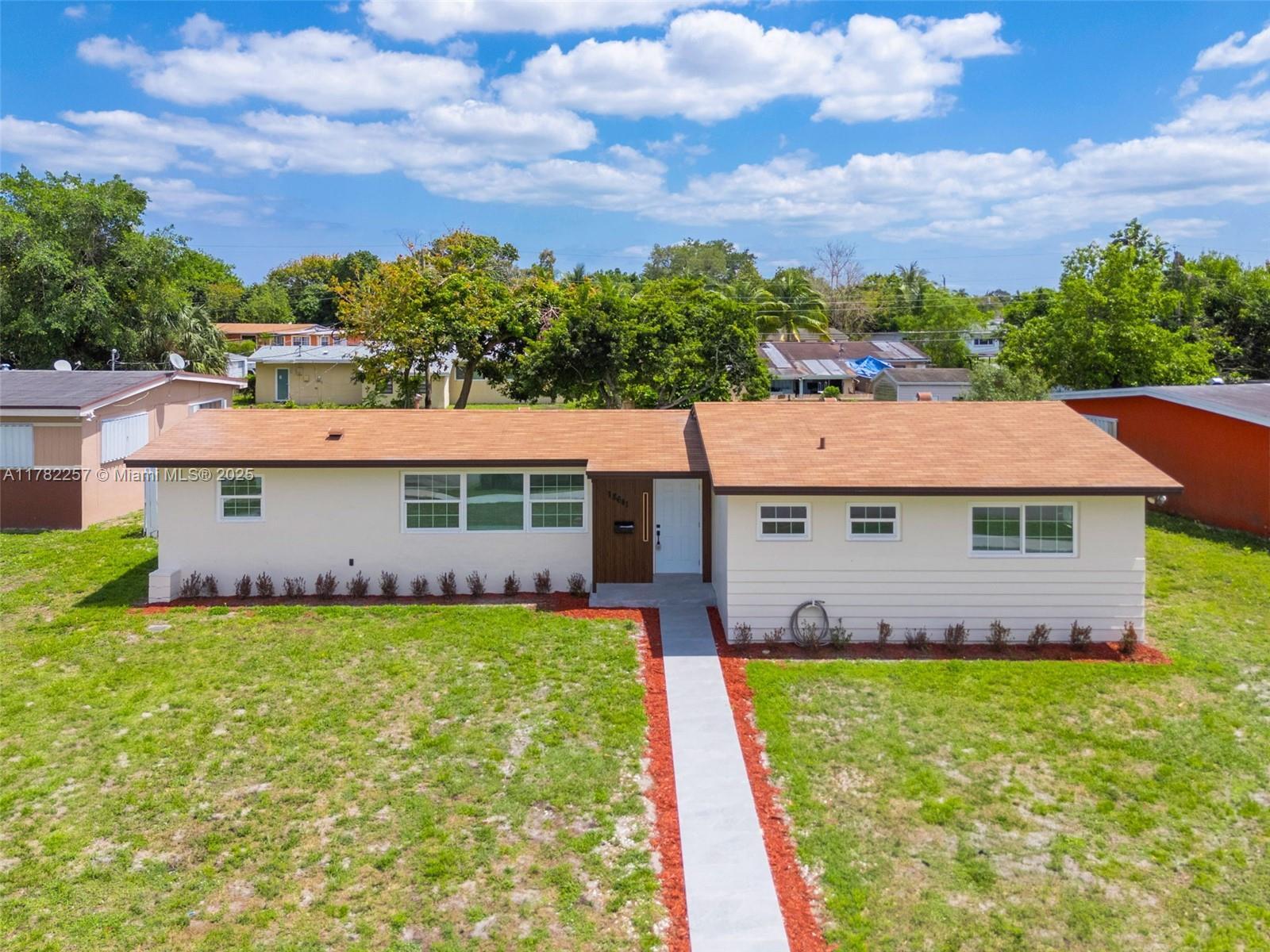 Picture of 18641 NW 11Th Rd, Miami Gardens, FL 33169