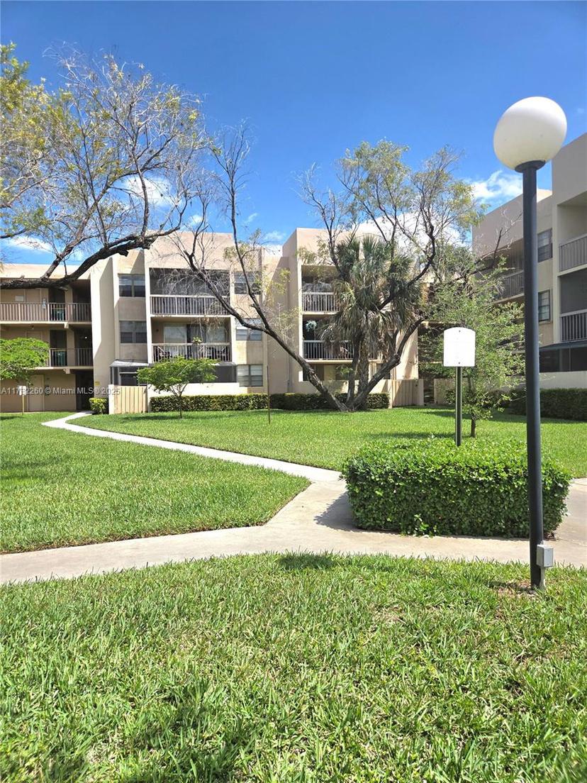 Picture of 10425 SW 112Th Ave # 1, Miami FL 33176