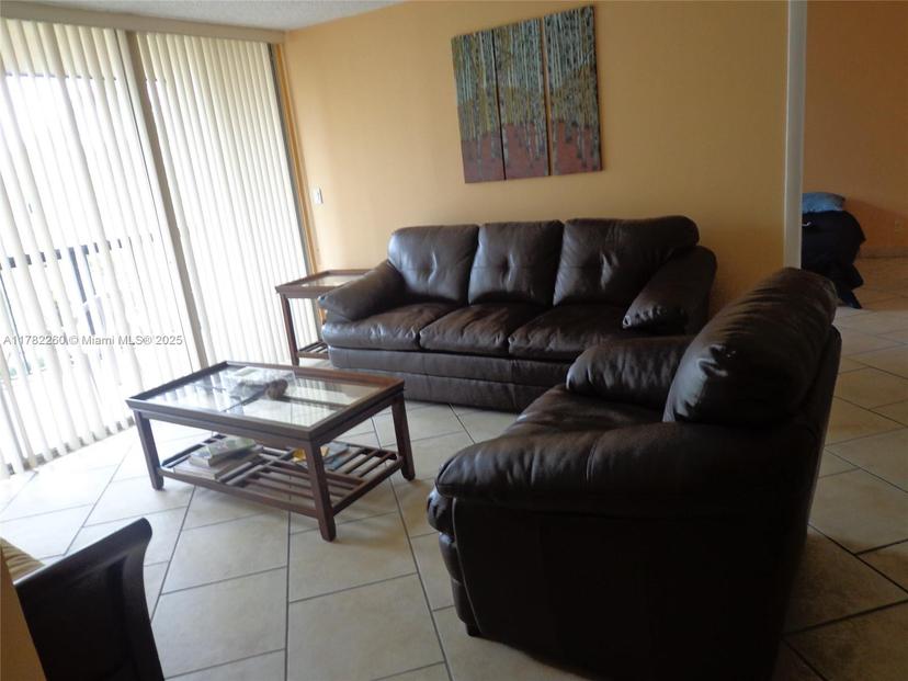 Picture of 10425 SW 112Th Ave # 1, Miami FL 33176