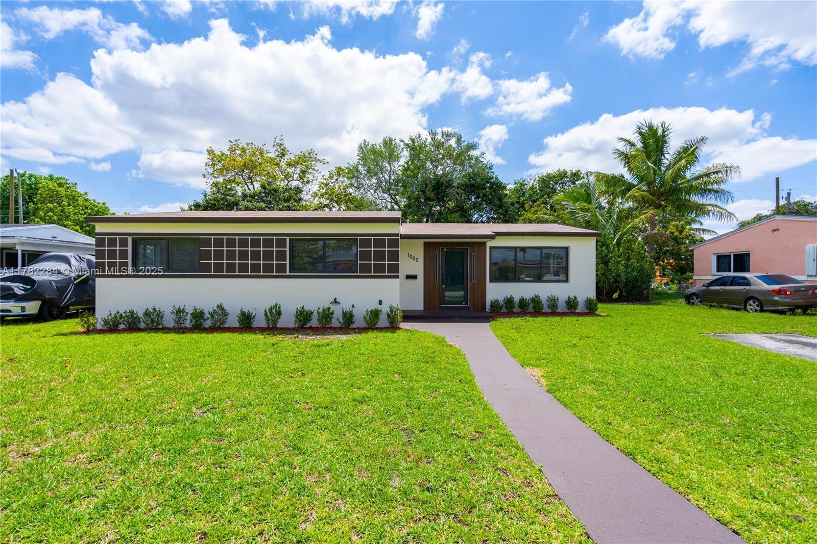 Picture of 1000 NW 198Th St, Miami Gardens, FL 33169