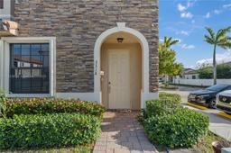 Picture of 3516 W 88Th Ter, Hialeah, FL 33018