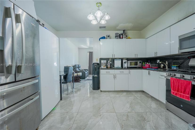 Picture of 9000 NW 32Nd Ave, Miami FL 33147