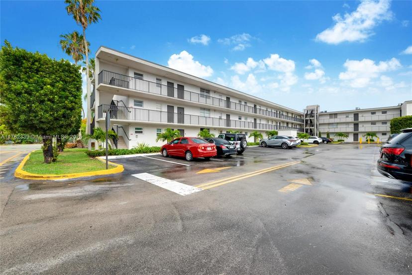 Picture of 14195 SW 87Th St # B301, Miami FL 33183