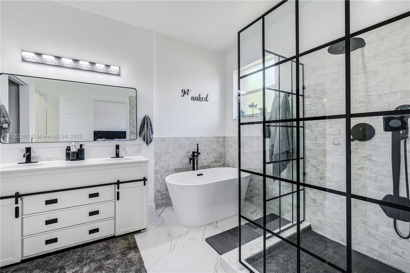 Picture of 9369 SW 221St St, Cutler Bay FL 33190