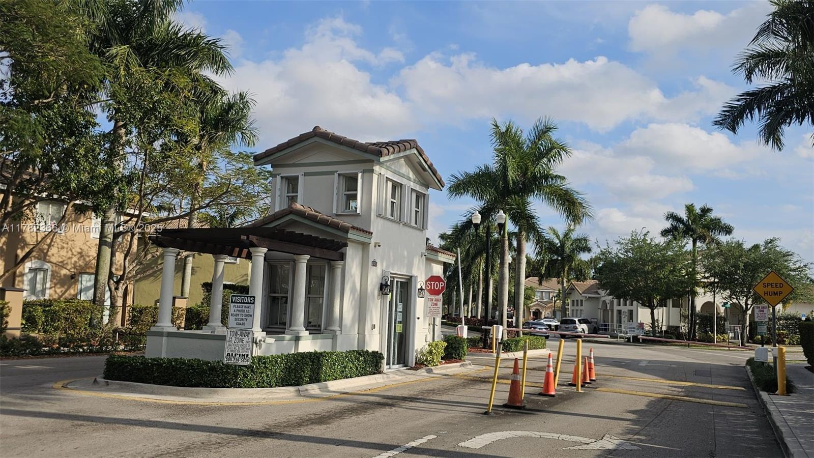 Picture of 1012 SE 23Rd Ave, Homestead, FL 33035