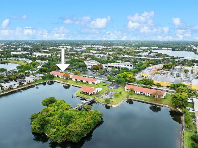 Picture of 3300 NW 46Th St # 207, Oakland Park FL 33309