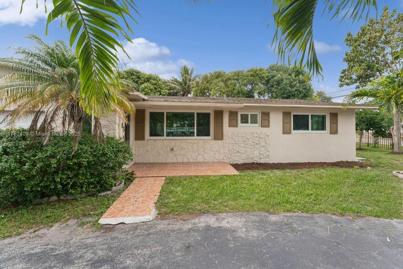 Picture of 195 NE 164Th St, Miami FL 33162