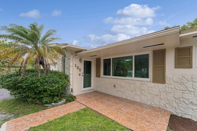 Picture of 195 NE 164Th St, Miami FL 33162