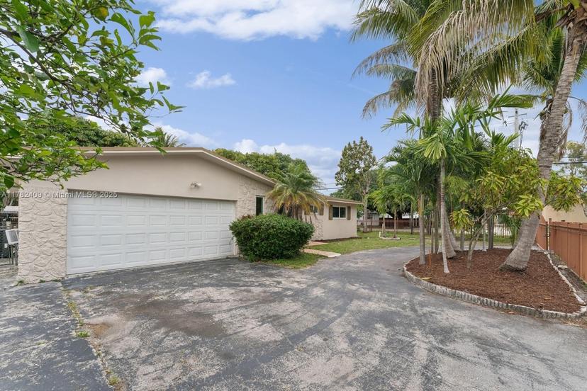Picture of 195 NE 164Th St, Miami FL 33162