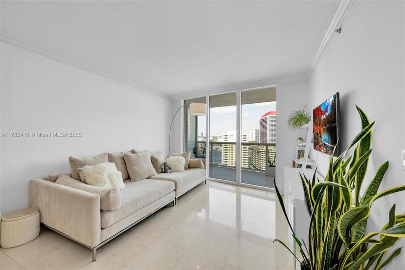 Picture of 1850 S Ocean Dr # 1709, Hallandale Beach FL 33009