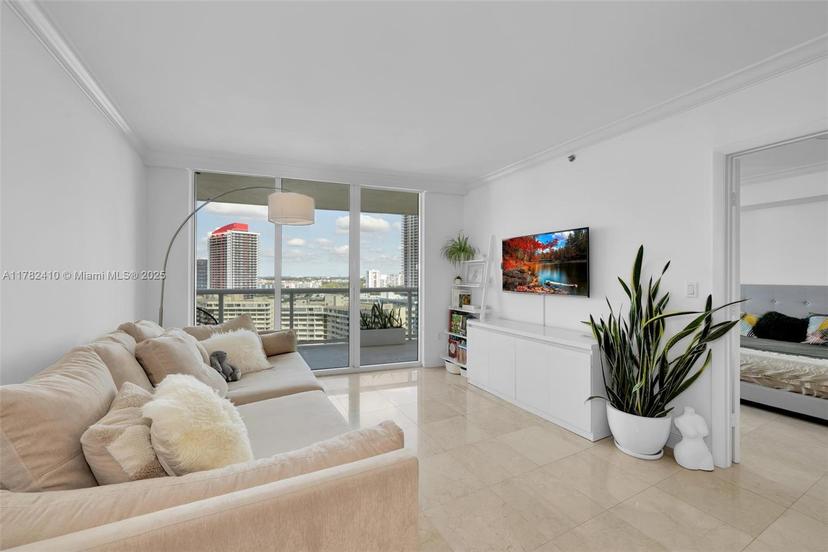 Picture of 1850 S Ocean Dr # 1709, Hallandale Beach FL 33009