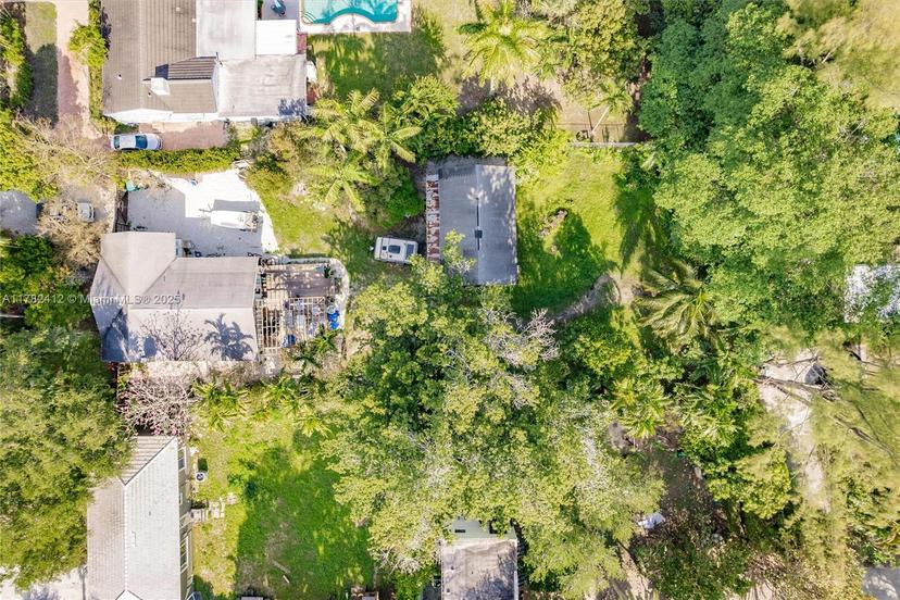 Picture of 740 NE 121St St, Biscayne Park FL 33161