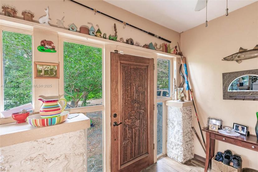 Picture of 740 NE 121St St, Biscayne Park FL 33161