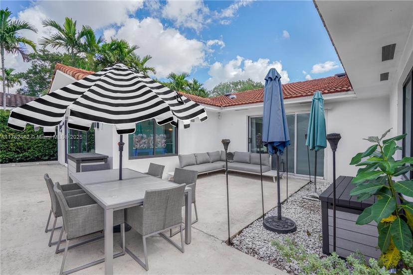 Picture of 12500 Griffing Blvd, North Miami FL 33161