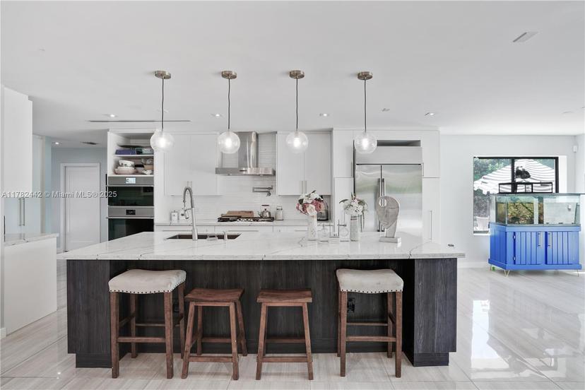 Picture of 12500 Griffing Blvd, North Miami FL 33161
