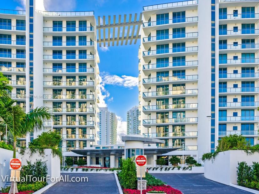 Picture of 3300 NE 188Th St # 511, Aventura FL 33180