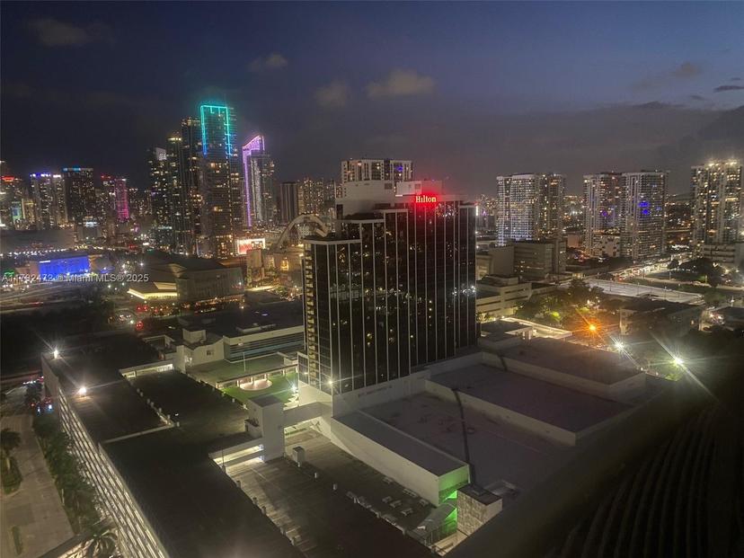Picture of 1750 N Bayshore Dr # 3106, Miami FL 33132