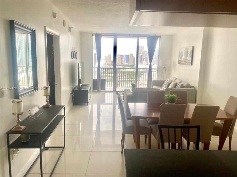 Picture of 1750 N Bayshore Dr # 3106, Miami FL 33132