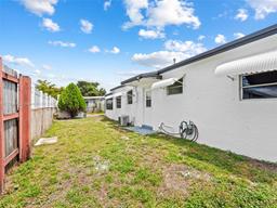 Picture of 7501 Lincoln St, Hollywood, FL 33024