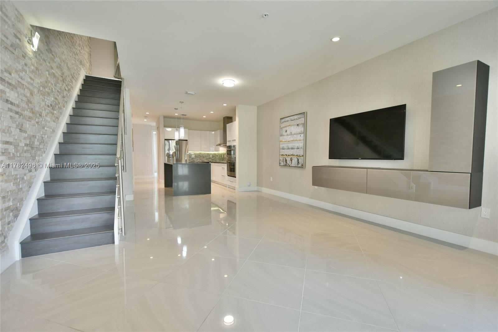 Picture of 10305 NW 63Rd Ter # 209, Doral, FL 33178