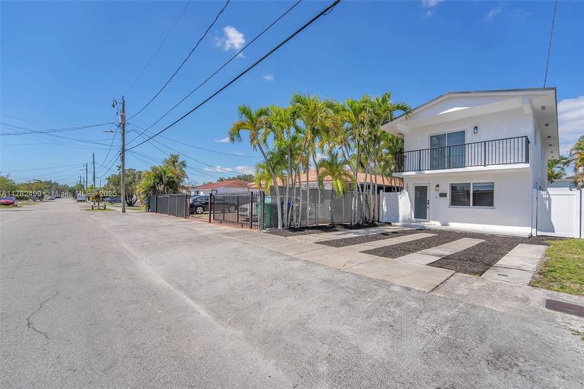 Picture of 284 NW 45Th Ave, Miami FL 33126