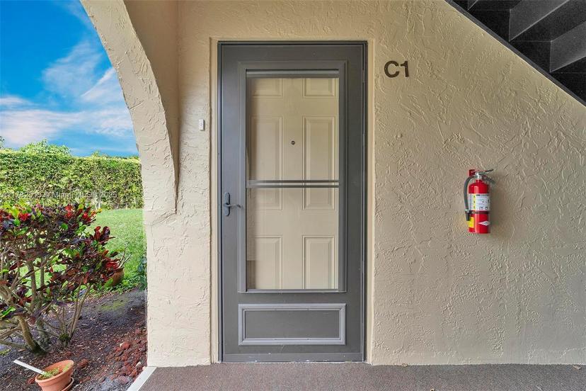 Picture of 219 Pine Hov Cir # 1, Green Acres FL 33463