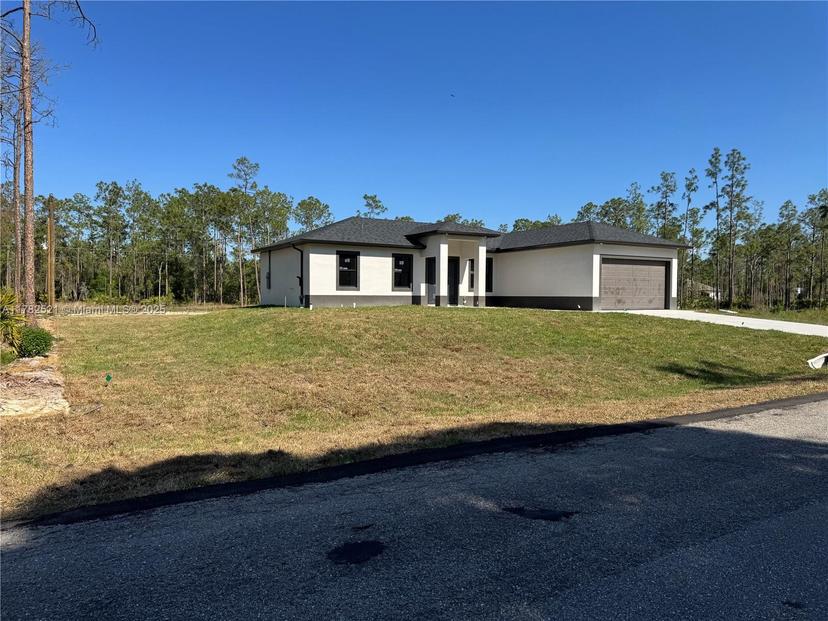 Picture of 1316 Broadway Ave, Lehigh Acres FL 33972
