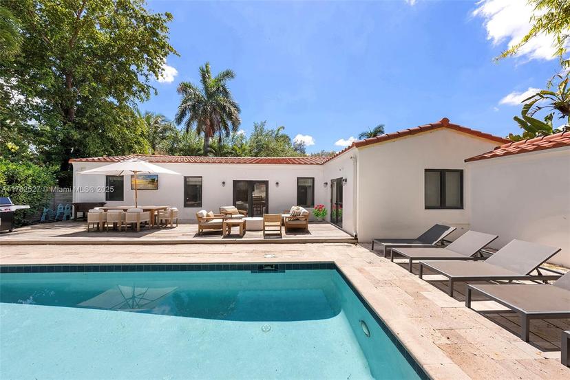 Picture of 881 NE 71St St, Miami FL 33138