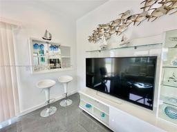 Picture of 3751 NE 170Th St # 4, North Miami Beach, FL 33160