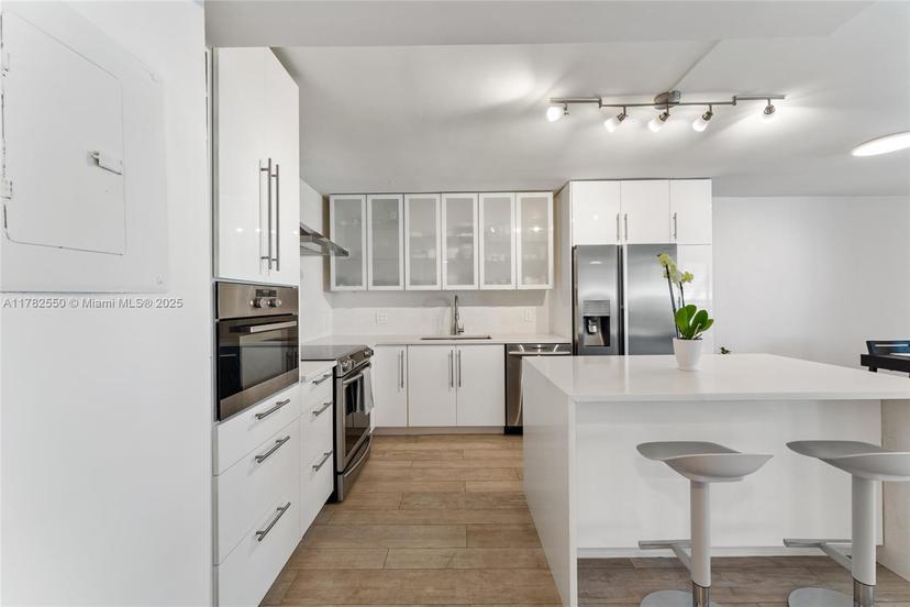 Picture of 5845 Collins Ave # 204, Miami Beach FL 33140