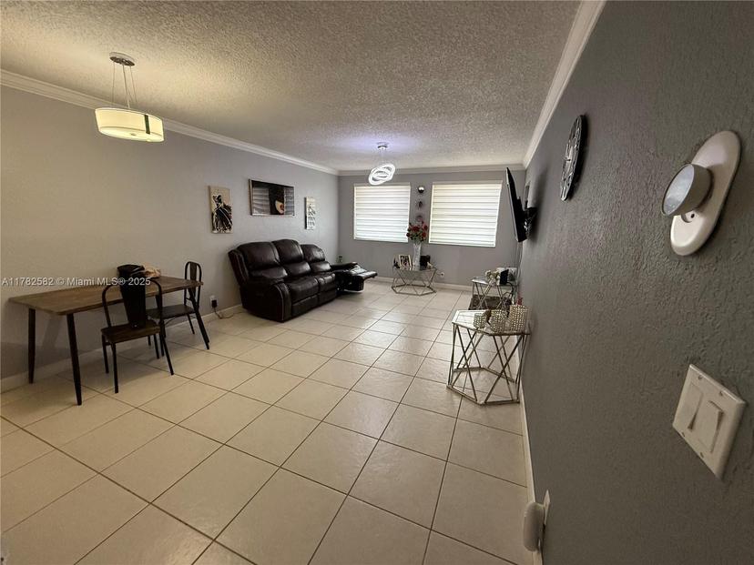 Picture of 8180 Geneva Ct # 126, Doral FL 33166