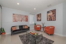 Picture of 674 Conservation Dr, Weston, FL 33327