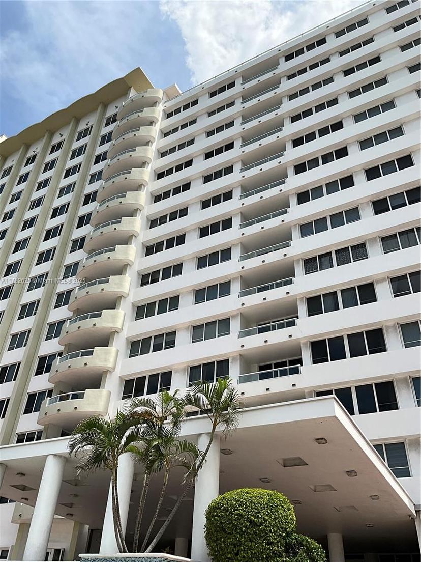 Picture of 5005 Collins Ave # 109, Miami Beach FL 33140