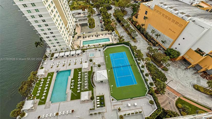 Picture of 770 Claughton Island Dr # 2108, Miami FL 33131