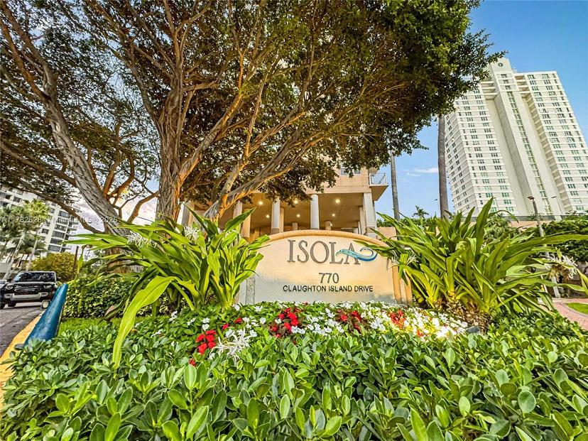 Picture of 770 Claughton Island Dr # 2108, Miami FL 33131