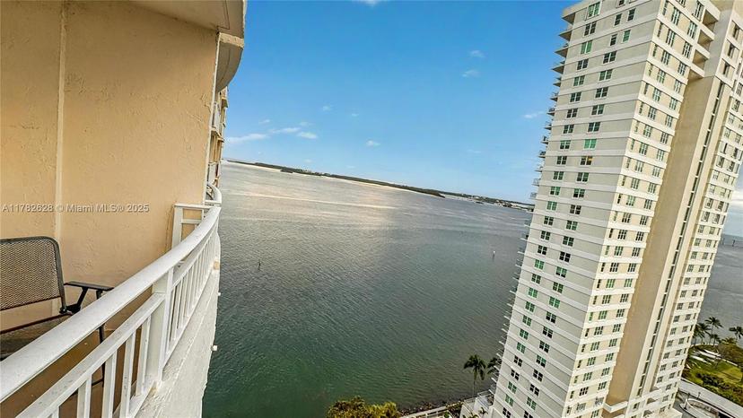 Picture of 770 Claughton Island Dr # 2108, Miami FL 33131