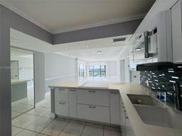 Picture of 3625 N Country Club Dr # 2009, Aventura, FL 33180
