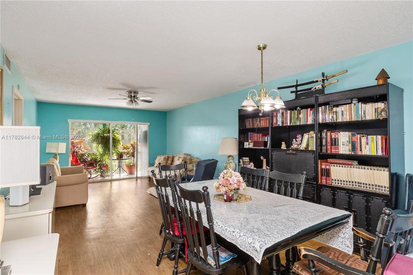 Picture of 400 S Hollybrook Dr # 302, Pembroke Pines FL 33025